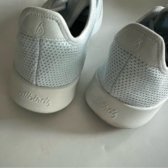 Allbirds Dreamy Green (Cream Hush Sole) Tree Runners. Size 10 - Picture 6 of 10